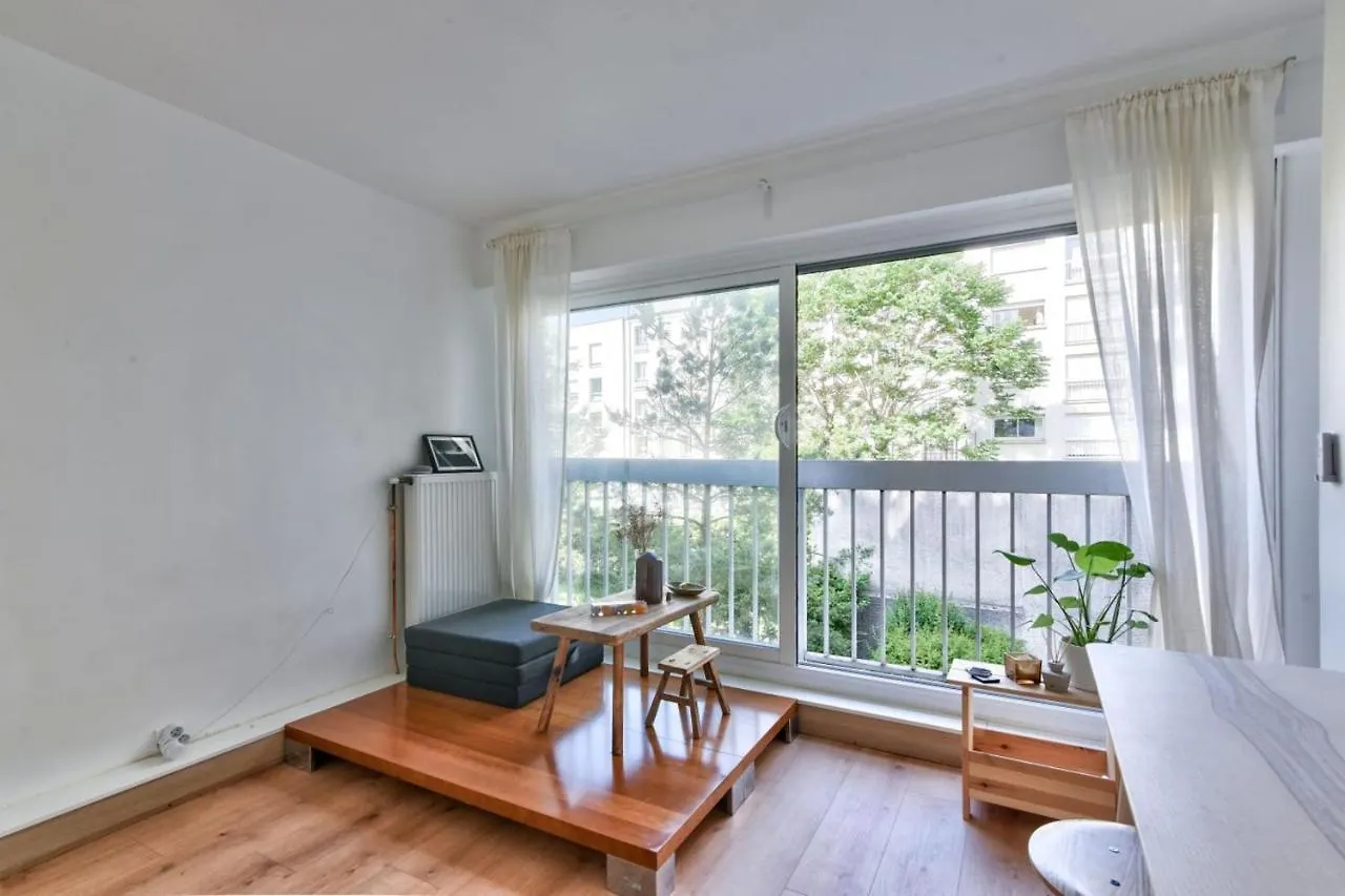 Very Nice Studio Near Belleville パリ 0*,  フランス